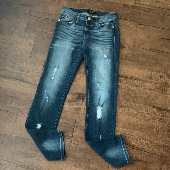 Judy Blue straight fit jeans - Picture 1 of 7